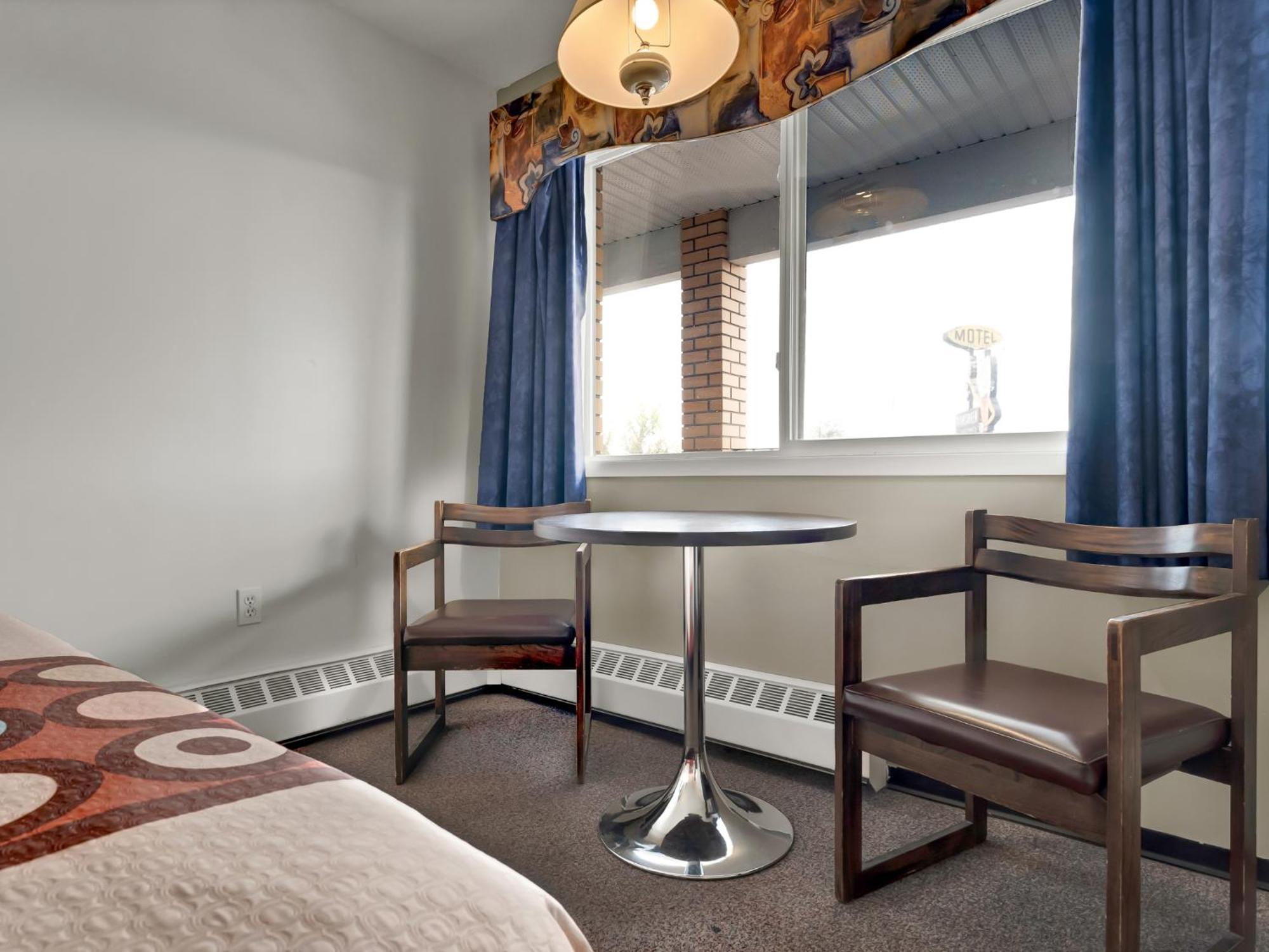 Ranchmen Motel Medicine Hat Eksteriør bilde